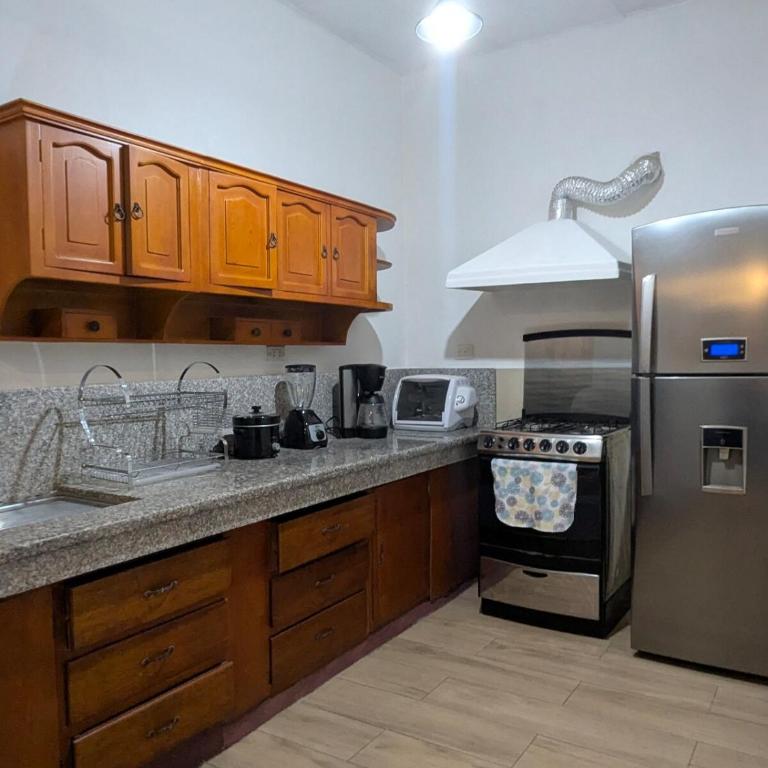 Cozy 2BR Home Near Downtown Family Friendly - Apartamento de 2 dormitorios - 59