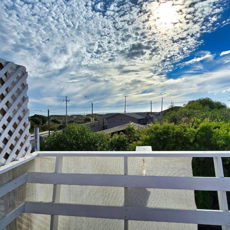 Encantadora Casa con Balcón a Pasos del Mar - One-Bedroom House - 9