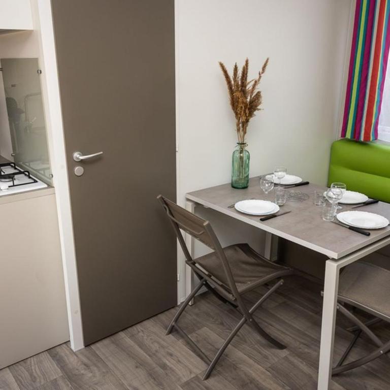 Mobil-home 24m² avec terrasse à Saint-Jean-de-Monts - API-1-52-918 - Mobile Home - 3