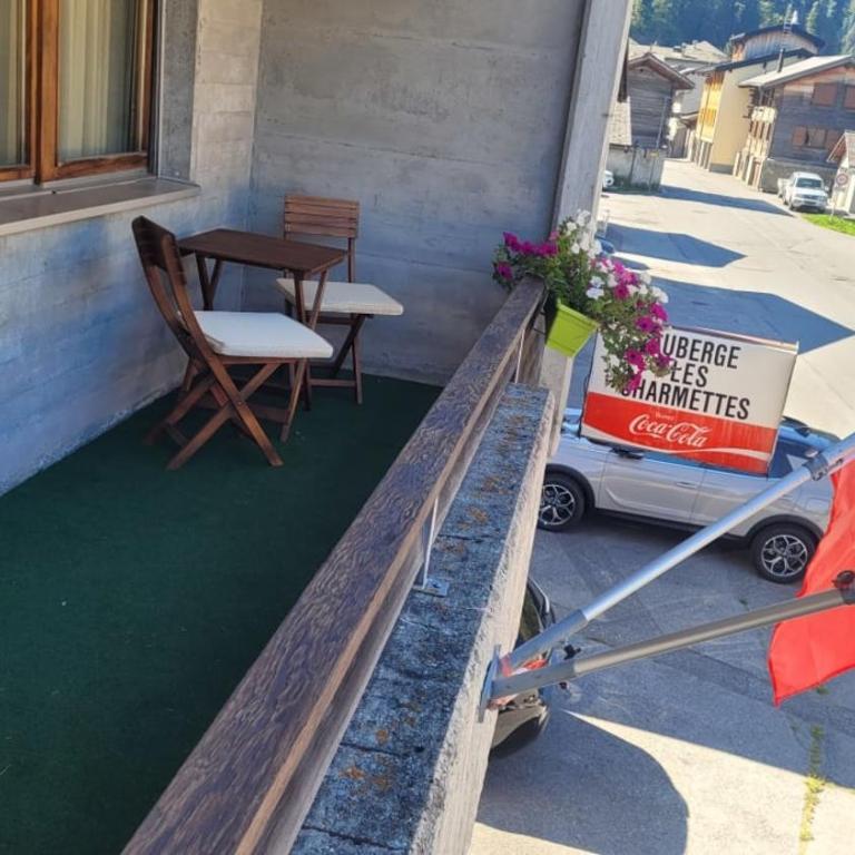 Auberge des Charmettes - Doppelzimmer mit Balkon - 1