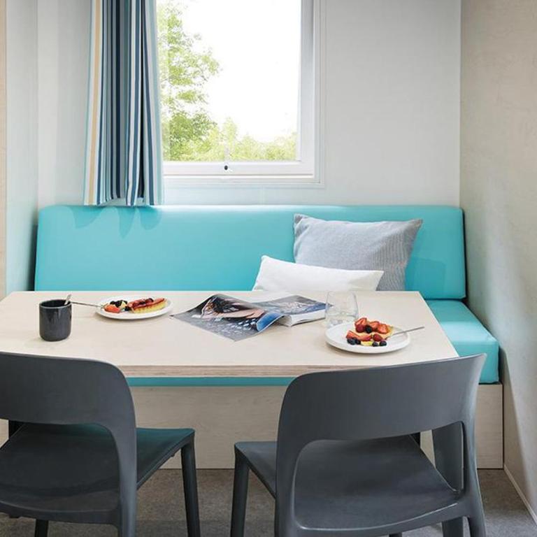 Mobil-home avec Terrasse à Roquebrune-sur-Argens - API-1-52-984 - Mobile Home - 6