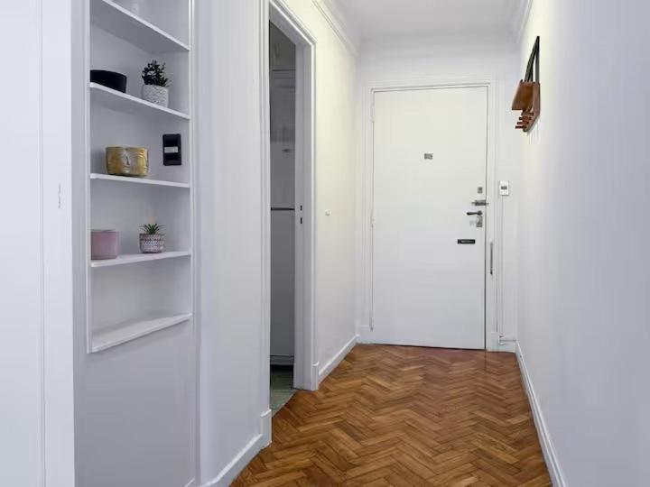 Luminoso Depto en Recoleta - Ubicacion Perfecta! - Apartamento Clásico - 10