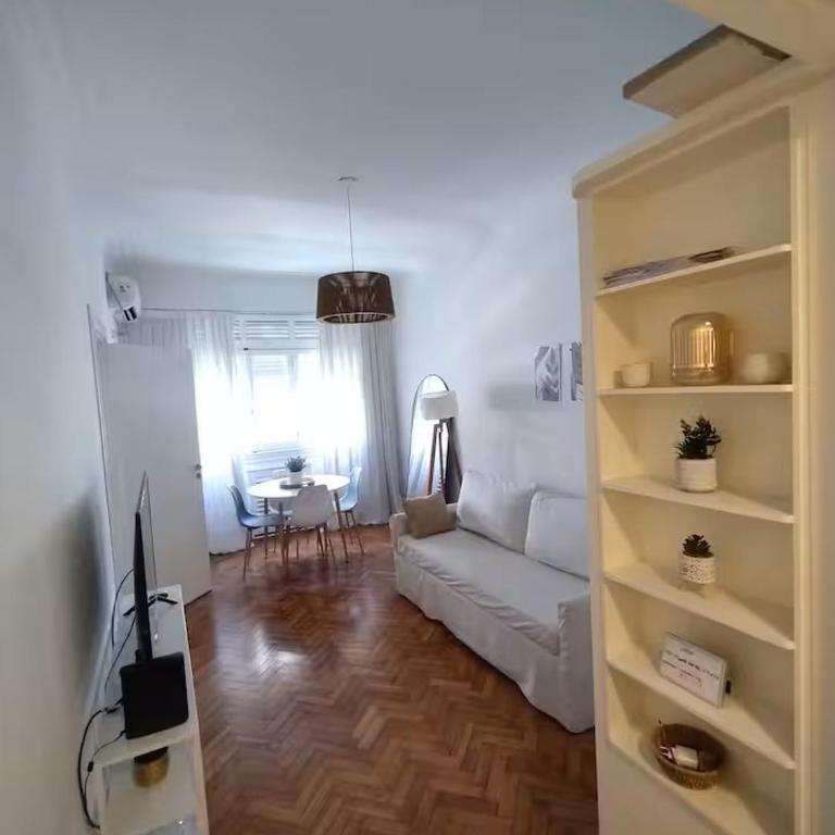 Luminoso Depto en Recoleta - Ubicacion Perfecta! - Apartamento Clásico - 11