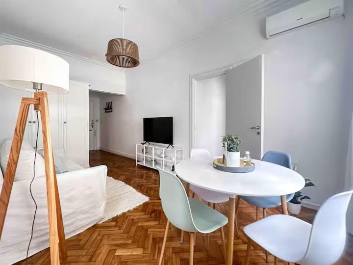 Luminoso Depto en Recoleta - Ubicacion Perfecta! - Apartamento Clásico - 12