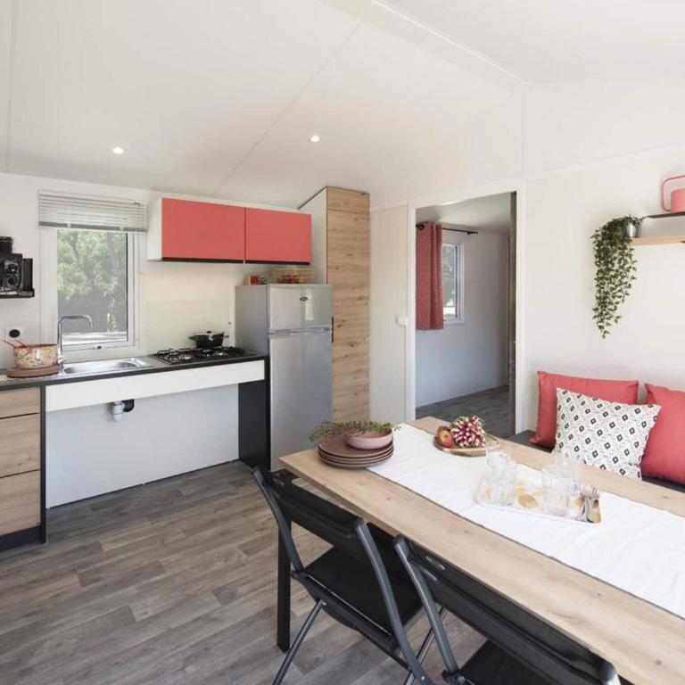 Mobil-home PMR avec terrasse à Saint-Hilaire-de-Riez - API-1-52-1087 - Mobilheim - 3