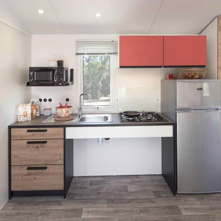 Mobil-home PMR avec terrasse à Saint-Hilaire-de-Riez - API-1-52-1087 - Mobilheim - 4