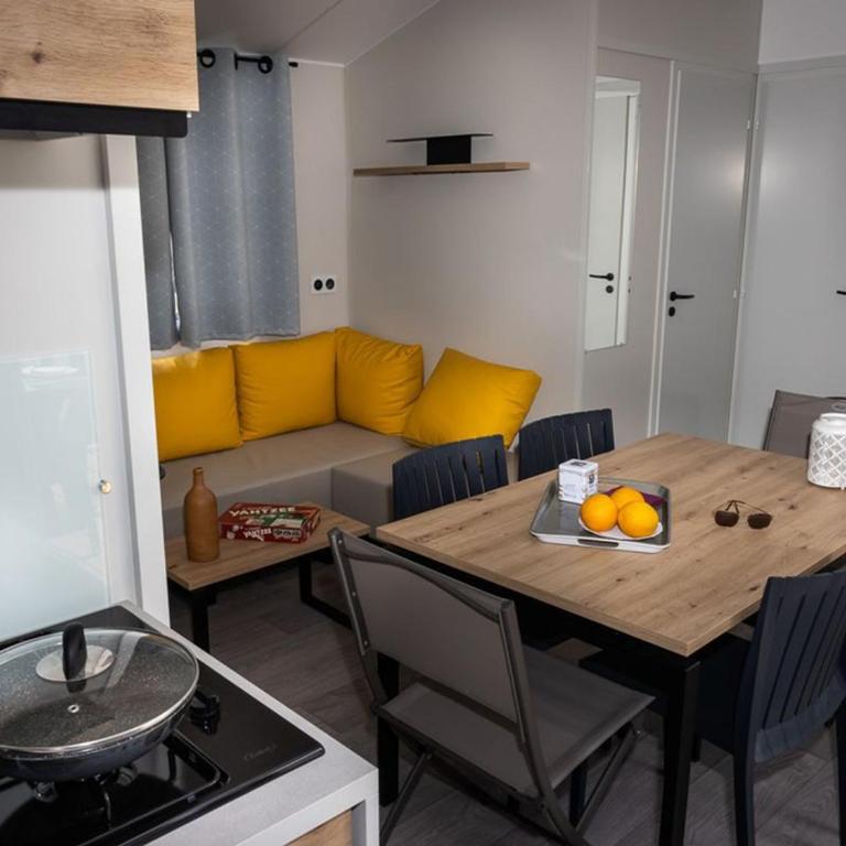 Mobil-home de 30m² avec Terrasse, 2 Chambres à Saint-Jean-de-Monts - API-1-52-1121 - Mobilheim - 2