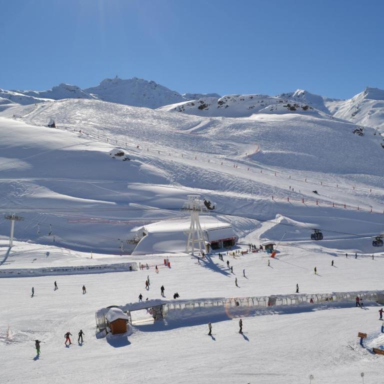 Résidence Montana Premier - Appartement avec Vue sur la Montagne - 12