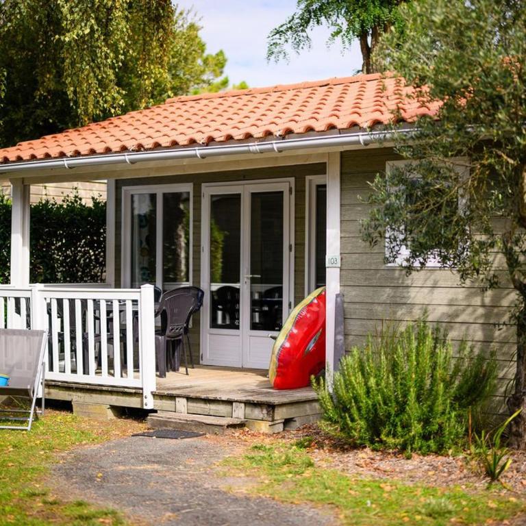 Mobil home 5 pers à Saint-Jean-de-Monts avec terrasse - API-1-52-1134 - Casa Mobile - 1