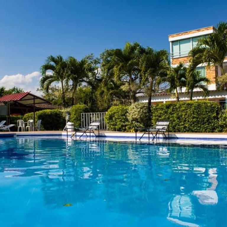 Yopo Resort - Habitación Doble con vistas a la piscina - 7