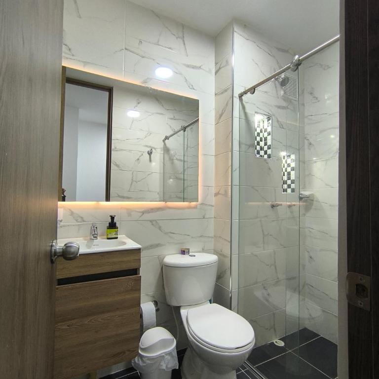 Girardot Reservas del Peñon Espectacular Apartamento exclusivo The Guss - Three-Bedroom Premium Apartment with Balcony - 13