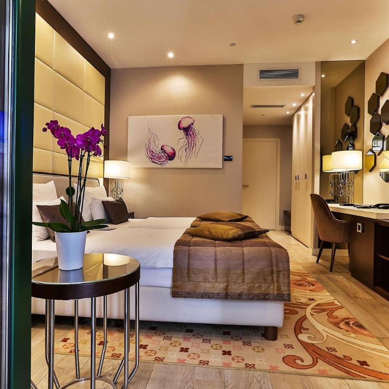 Hotel Riva by Aycon - Double or Twin Room with Mountain View - 1