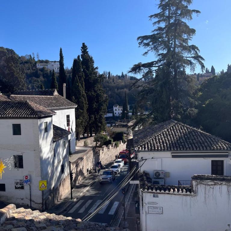 Ático con acceso a terraza en el Albayzin - One-Bedroom Apartment - 14