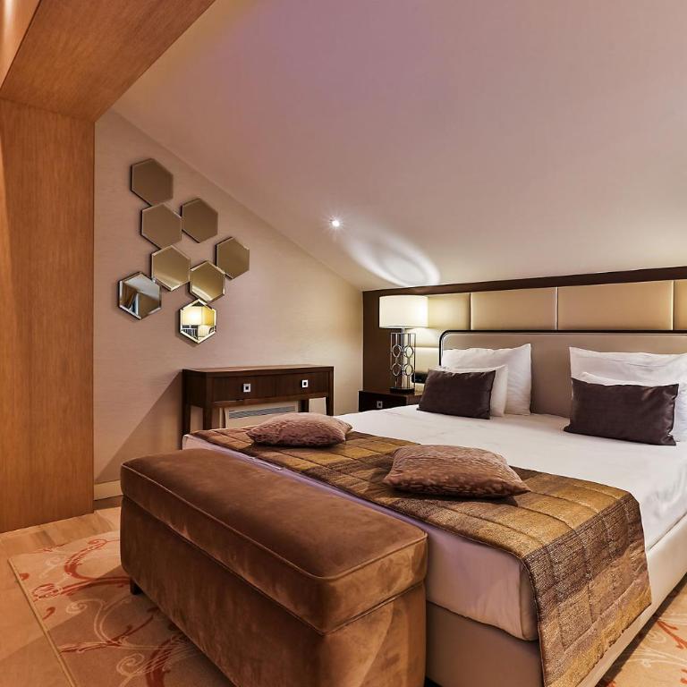 Hotel Riva by Aycon - Deluxe Suite with Sea View - 10