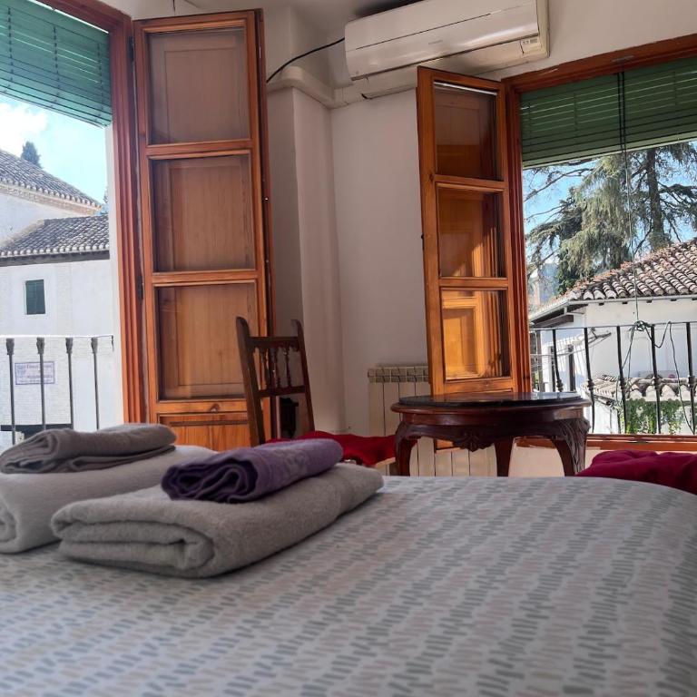 Apartamento con terraza en el Albayzin - Two-Bedroom Apartment with View - 4