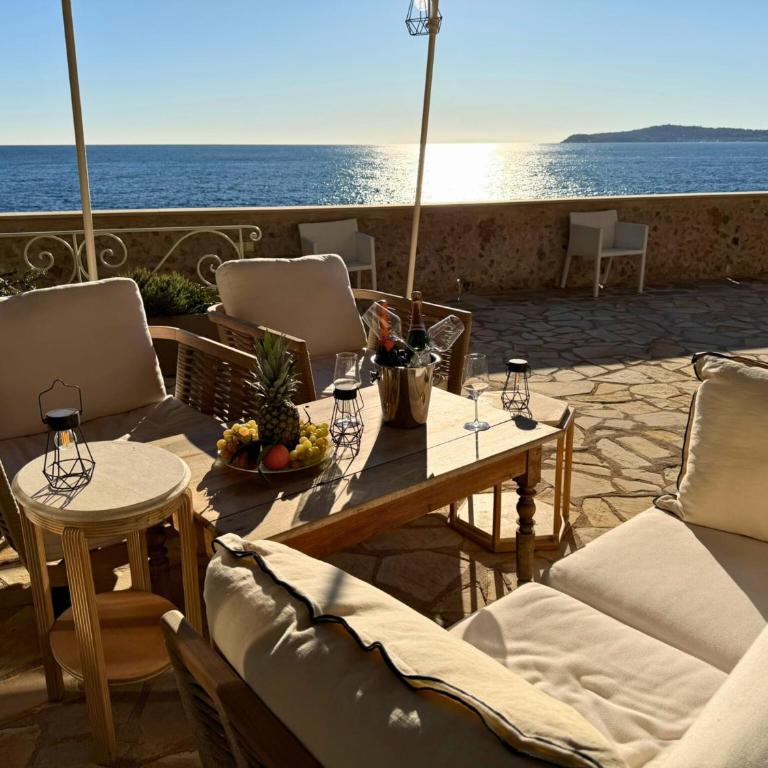 Villa Capdale Horizon with separate guest house - Villa - 29
