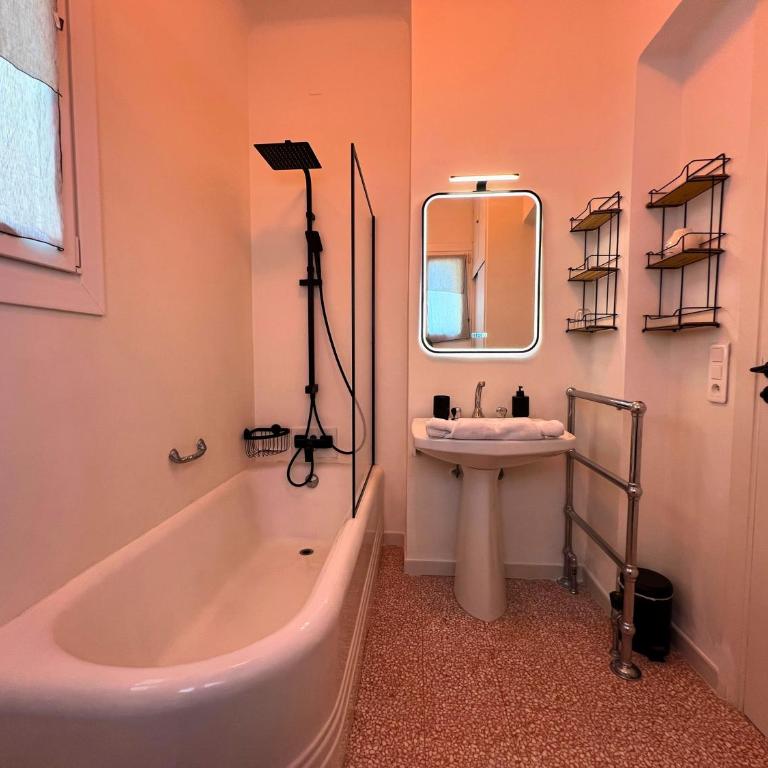 Villa Capdale Horizon with separate guest house - Villa - 10