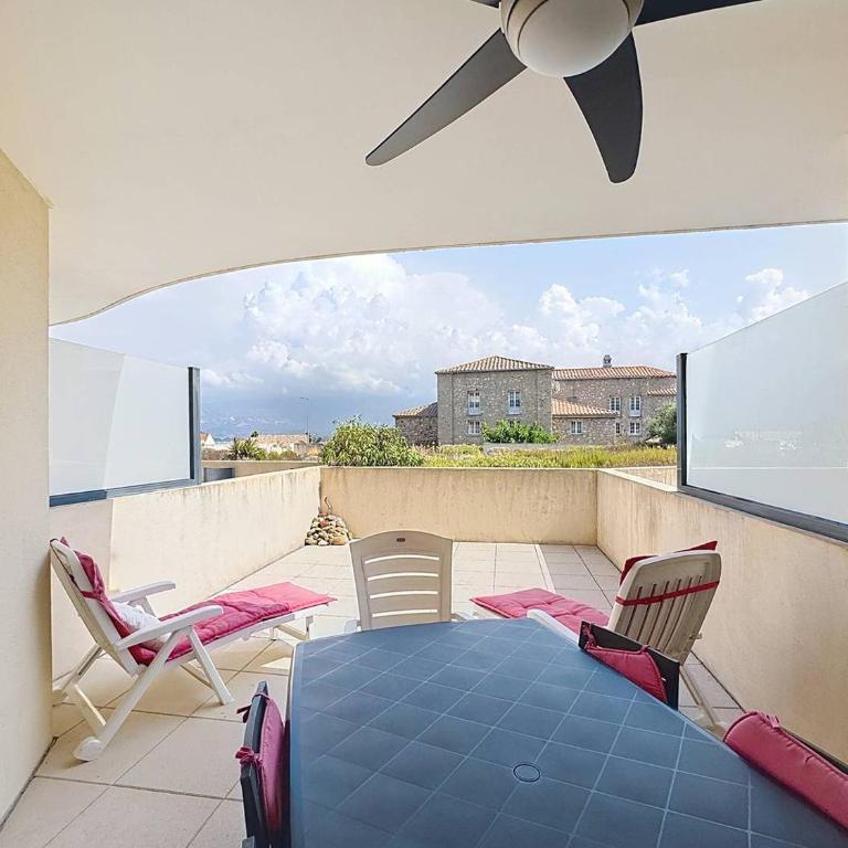 Appartement moderne avec grande terrasse au cœur de Calvi - Appartement 1 Chambre avec Terrasse - 1