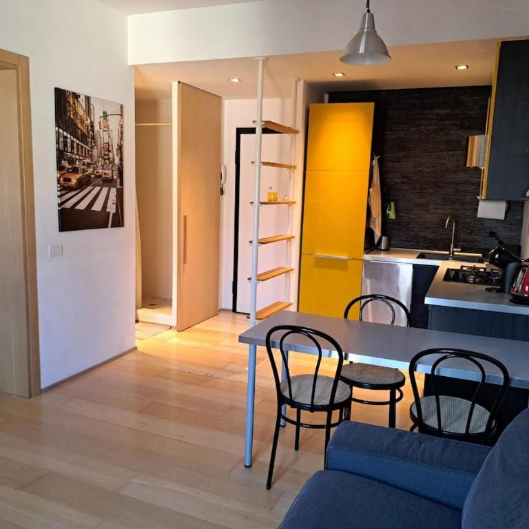 Lion's apartment - One-Bedroom Apartment - 11