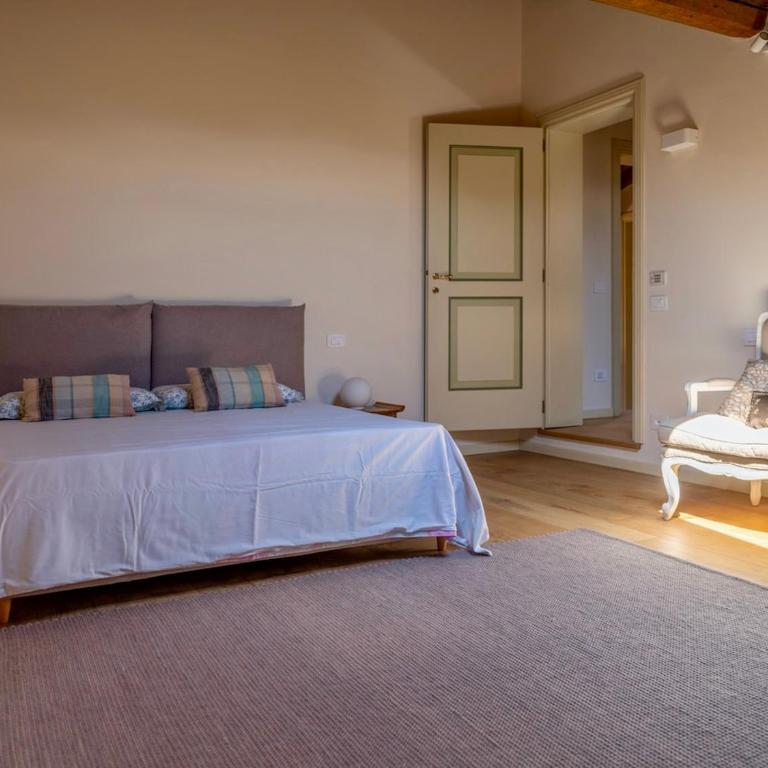 Penthouse in Palazzo San Donnini - Two-Bedroom Apartment - 11