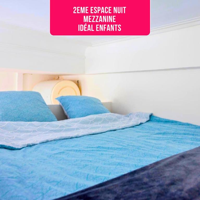Le Garibaldi - Idéal Couple & PRO- Animaux acceptés - 5min à pied du Port - CENTRE VILLE - Commerces - Plage 10min en voiture - WIFI HD - Parking GRATUIT dans la rue - Apartment with Balcony - 17