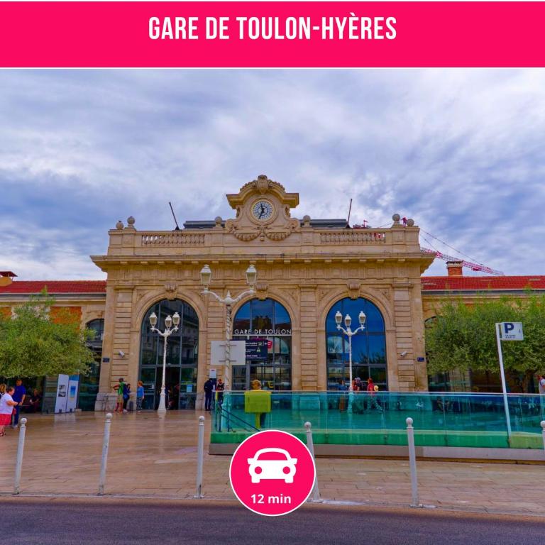 Le Garibaldi - Idéal Couple & PRO- Animaux acceptés - 5min à pied du Port - CENTRE VILLE - Commerces - Plage 10min en voiture - WIFI HD - Parking GRATUIT dans la rue - Apartment with Balcony - 24