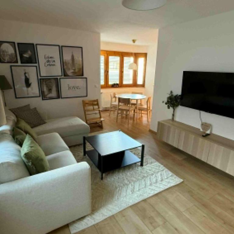 Alpine Oasis - Apartment mit 2 Schlafzimmern - 2