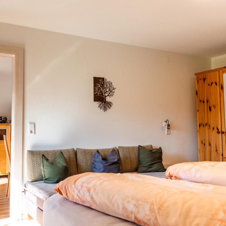 Gästehaus Wurm - Apartment mit 1 Schlafzimmer und Balkon - 11