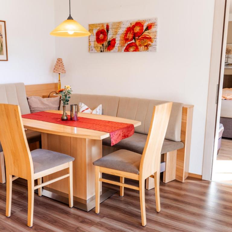 Gästehaus Wurm - Apartment mit 1 Schlafzimmer und Balkon - 7