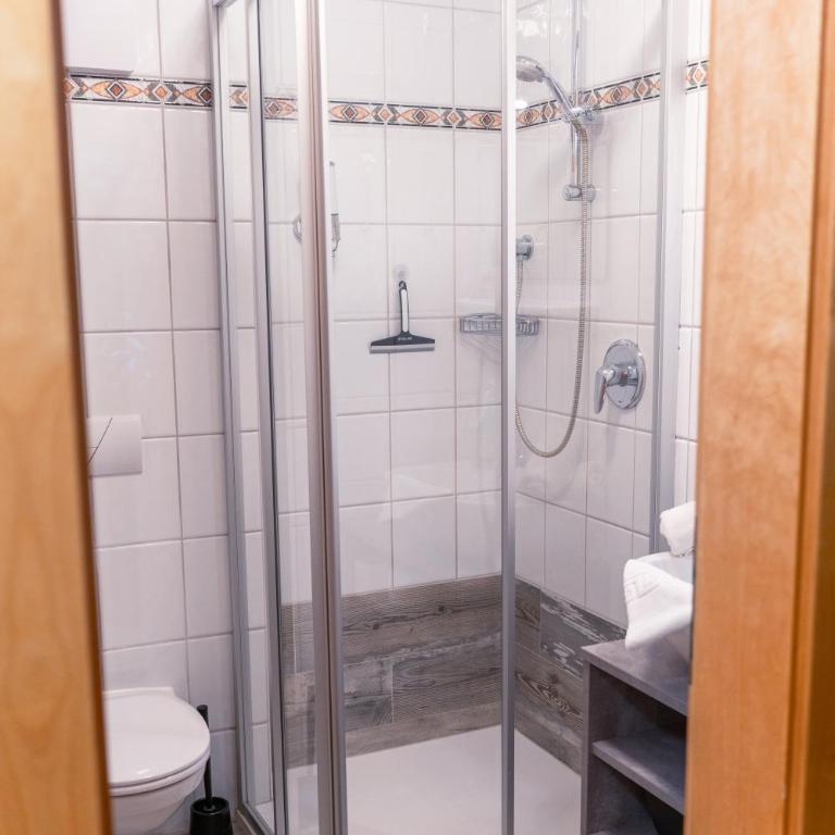 Gästehaus Wurm - Apartment mit 2 Schlafzimmern und Balkon - 10