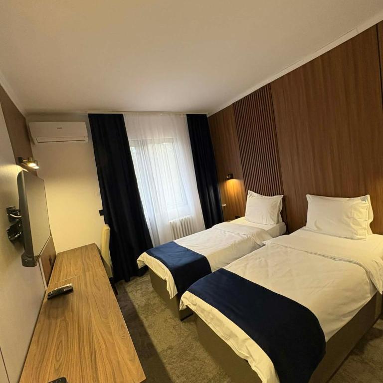 Hotel Leotar - Dvokrevetna Soba sa Zasebnim Krevetima - 22