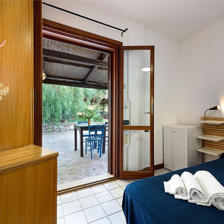 Relais Le Nereidi - Camera Matrimoniale Economy - 2
