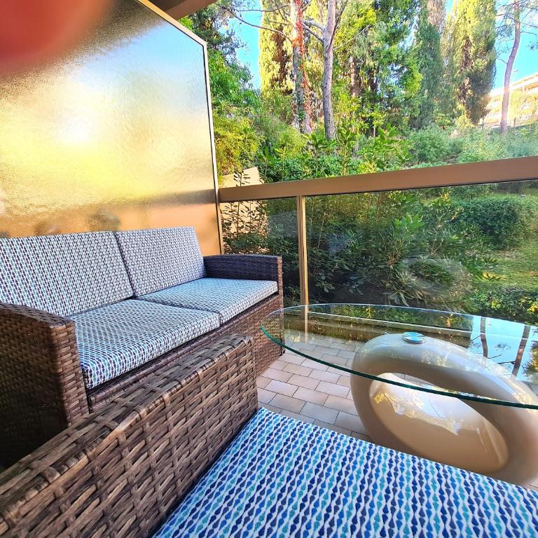 Studio grande terrasse à 5 min de la mer - Appartement 1 Chambre - 29
