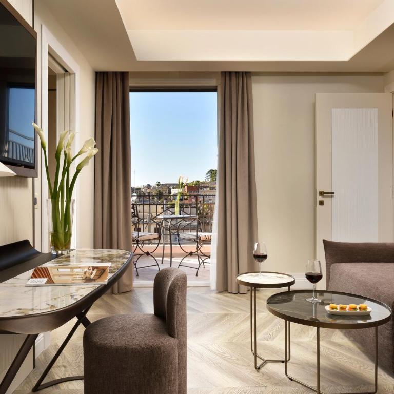 FH55 Grand Hotel Palatino - Suite con 1 Camera da Letto, Vasca Idromassaggio, Balcone e Vista Panoramica Iconica - 3