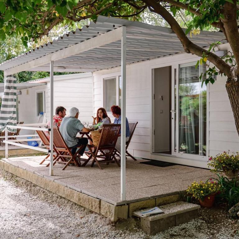 Camping Village Torre Pendente - Casa Mobile Premium con 3 Camere da Letto - 11
