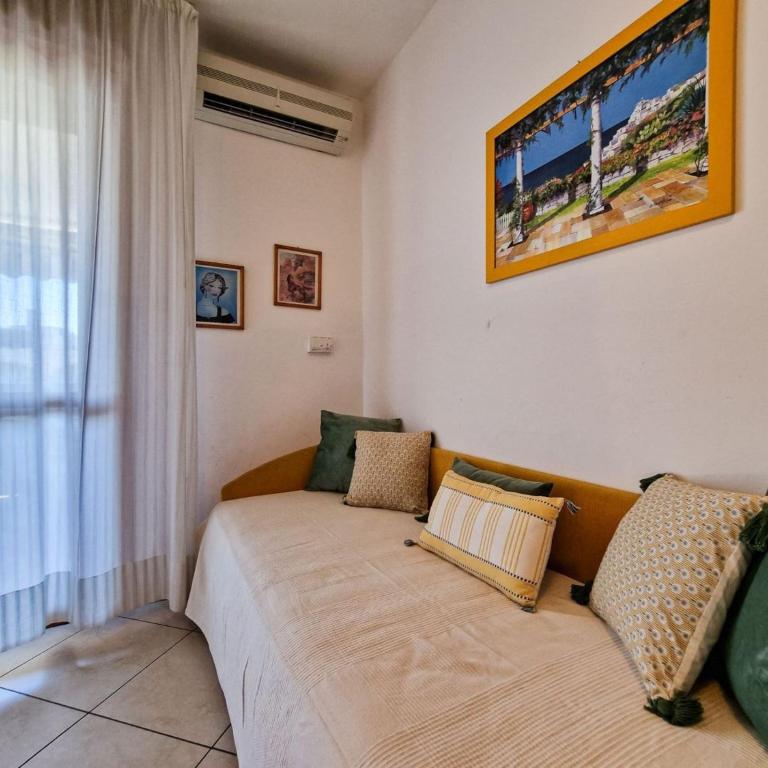 Luminous one bedroom flat with side sea view - Appartement - 13