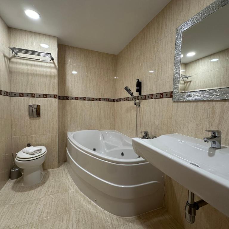 Hotel Santa Catalina by Bossh Hotels! - Suite Deluxe con bañera de hidromasaje - 10
