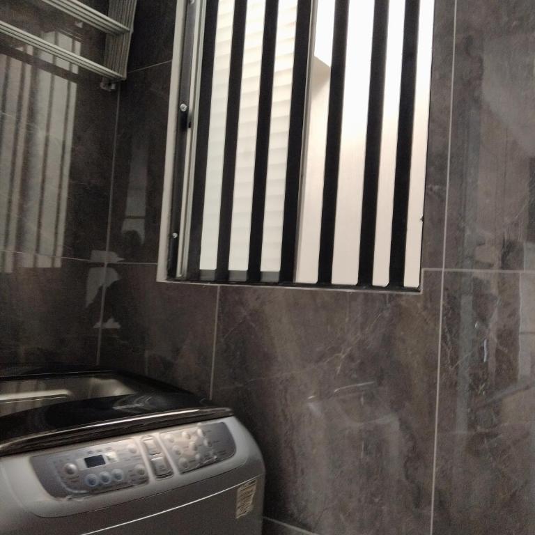 Excelente vista, Bello horizonte plaza, piso 12 - Apartamento de 1 dormitorio con balcón y vistas al mar - 35