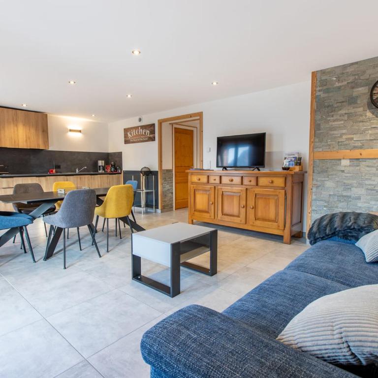 Chalet 3 Pièces à Châtel, 6 Pers, Balcon Sud - FR-1-676-196 - Apartment - 1