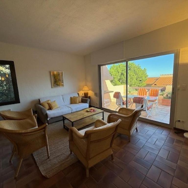 6AMB38 Superbe Villa avec terrasses dans résidence avec piscine commune - Villa Supérieure - 3