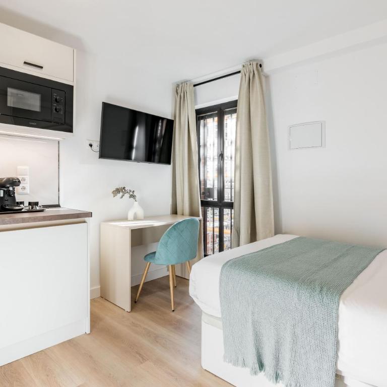 Square Rooms by Charming, cerca del aeropuerto y con un pequeño gimnasio - Habitación Doble - 3