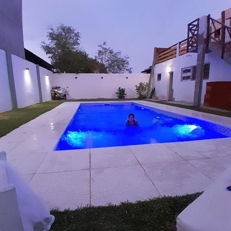 Departamento villa Gesell con pileta - Two-Bedroom Apartment - 5
