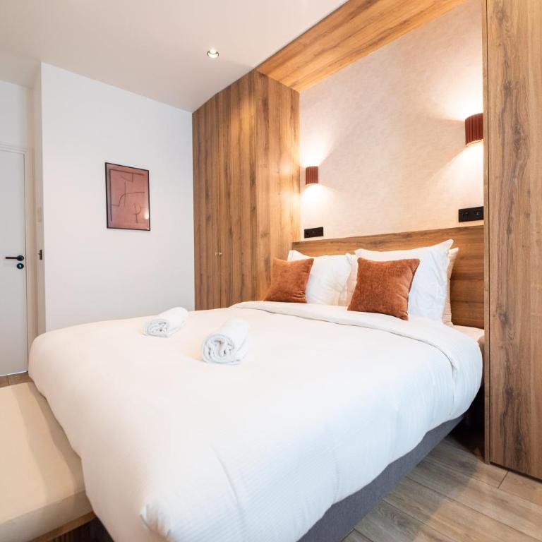 Elegant Flat near République & Canal Saint Martin - Appartement 2 Chambres - 14