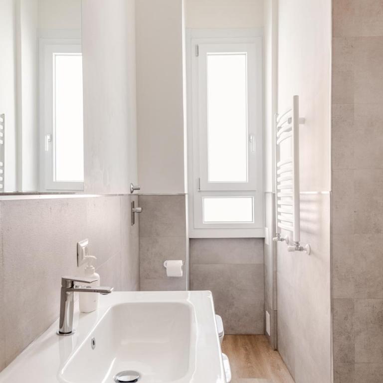 Appartamento Moderno vicino metro M5 - Appartamento con 1 Camera da Letto - 11