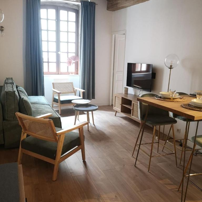 Appartement Crémieu Centre - Appartement 2 Chambres - 1