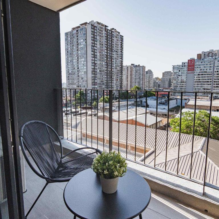 HOM I Cercano al Metro I Wifi I Terraza I Nunoa - Apartment - 24