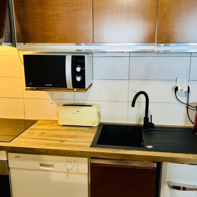Beautiful T2 with balcony near track - Apartment - 7