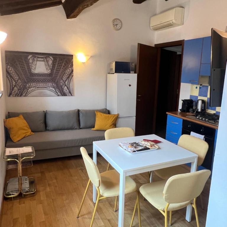 La mansarda in centro - Appartamento con 1 Camera da Letto - 3