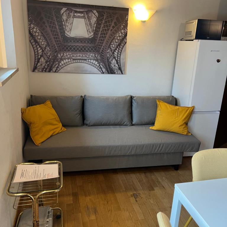 La mansarda in centro - Appartamento con 1 Camera da Letto - 2