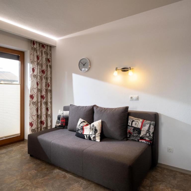 Mount Apart - Four-Bedroom Apartment - 9
